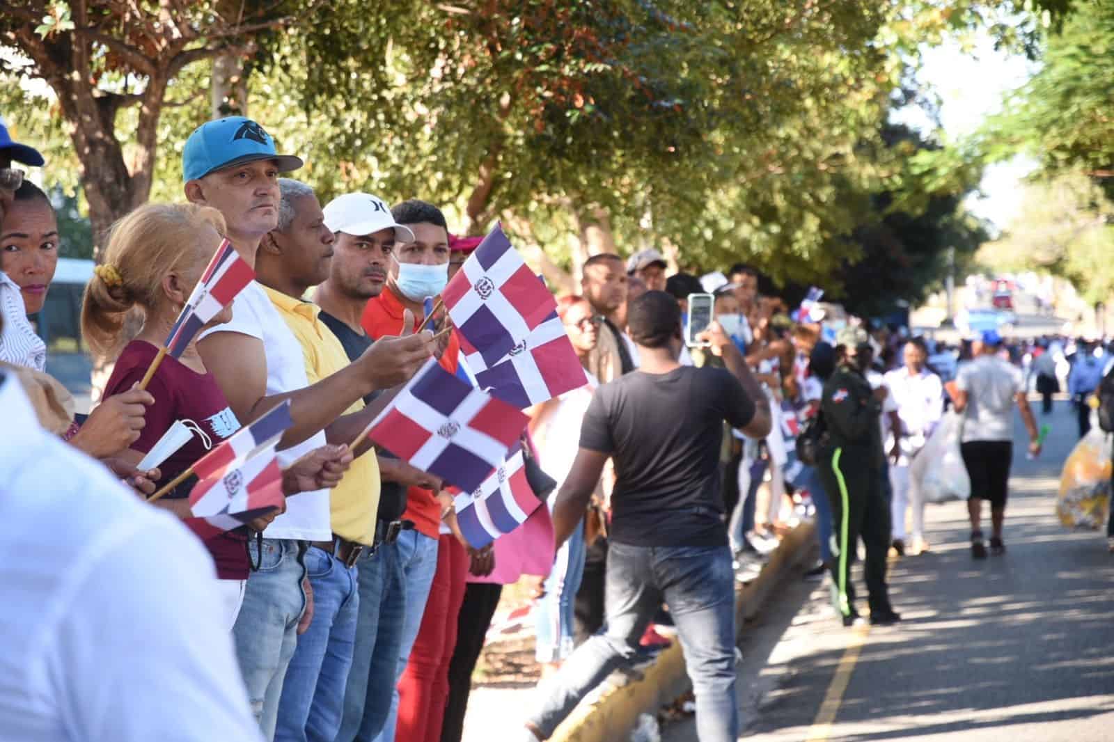 Personas manifiestan su apoyo a la gestión de Abinader