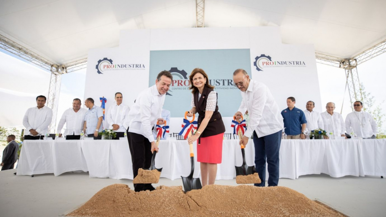 Vicepresidenta Raquel Peña inaugura seis naves industriales que generarán 1,500 empleos en San Pedro de Macorís