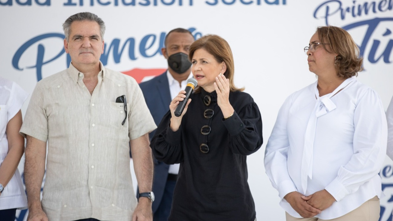 Vicepresidenta asegura que jornadas de inclusión social “Primero Tú» dignifican a las familias y mejoran la calidad de vida