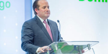 José Ignacio Paliza dicta conferencia en la Cumbre de las Américas Concordia 2022