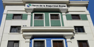 Tesorería de la Seguridad Social entrega aporte de afiliados que exceden tope de cotización del seguro familiar de salud