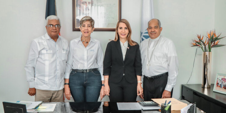 Bienes Nacionales y CEA crean delegación para proteger terrenos del Estado en Puerto Plata