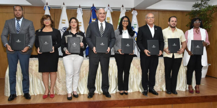 Instituciones gubernamentales se unen para beneficiar habitantes rurales