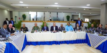 Presidente Abinader Impulsa Reforma Educativa y Modernización Policial en la República Dominicana