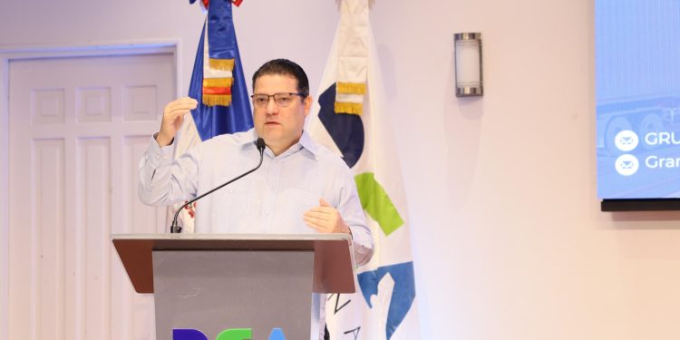 Aduanas implementará despacho en 24 horas para carga aérea y paquetería expresa