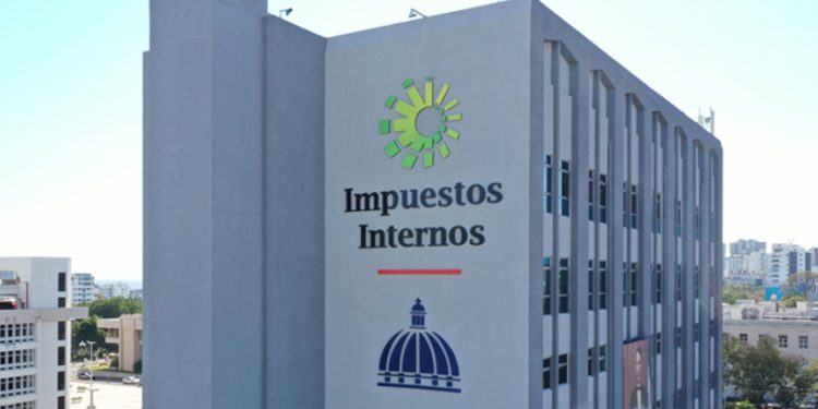 Recaudaciones 2024: DGII alcanza RD$846 mil millones con crecimiento económico del 11 %