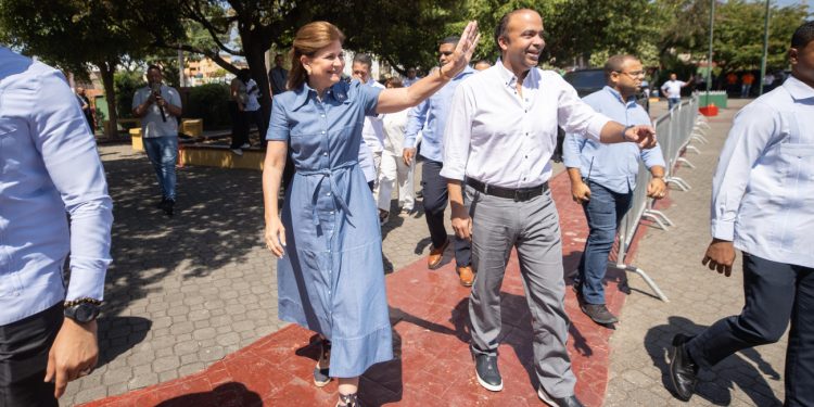 Imparten primer taller de educación financiera en escuelas públicas